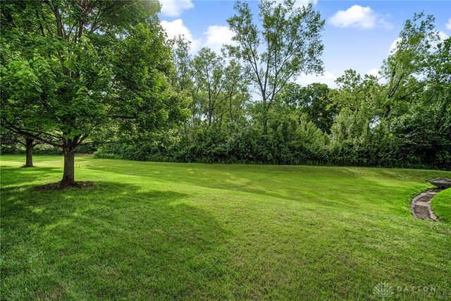 1050 Star Valley Court, Centerville, OH 45458