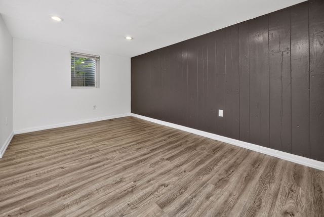 1207 Holly Drive, Norwalk, IA 50211