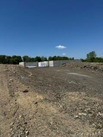 10 Shadow Court, Wappingers Falls, NY 12590