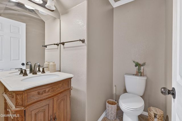 834 E Avenue J6, Lancaster, CA 93535