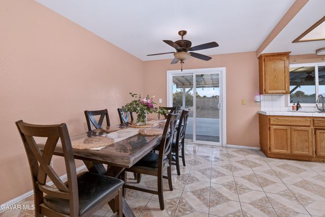 834 E Avenue J6, Lancaster, CA 93535