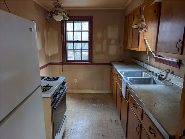 2139 Northwest Drive, North Huntingdon, PA 15642