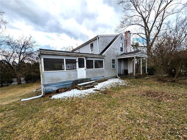 2139 Northwest Drive, North Huntingdon, PA 15642