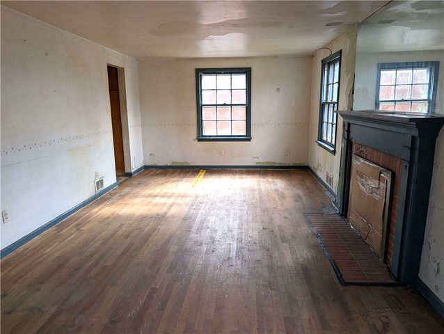 2139 Northwest Drive, North Huntingdon, PA 15642