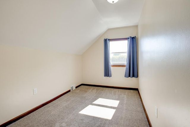 1851 WISCONSIN STREET, Marinette, WI 54143