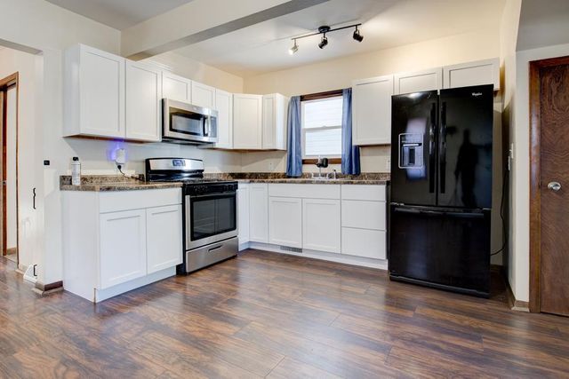 1851 WISCONSIN STREET, Marinette, WI 54143