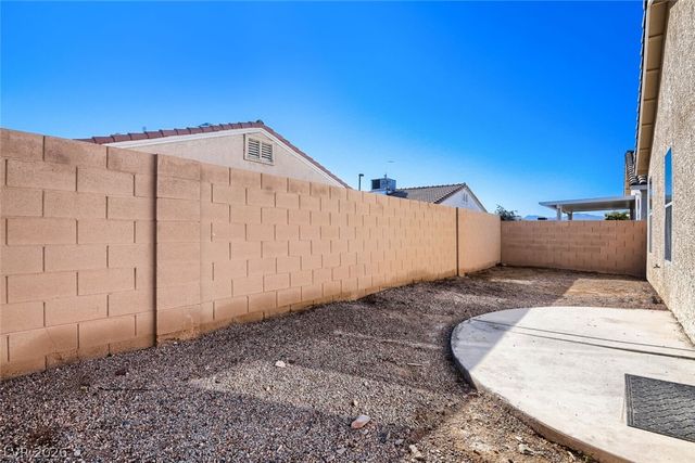 6722 Black Oil Drive, Las Vegas, NV 89122