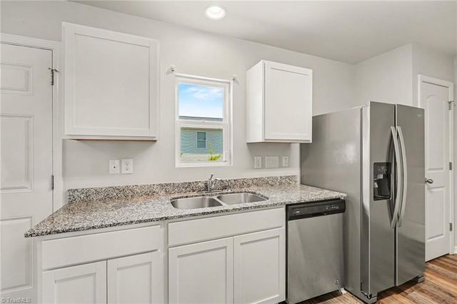 3910 Bellingham Court, Greensboro, NC 27406