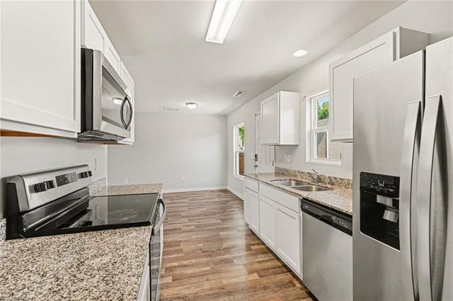 3910 Bellingham Court, Greensboro, NC 27406