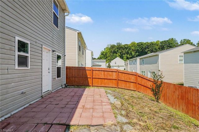 3910 Bellingham Court, Greensboro, NC 27406