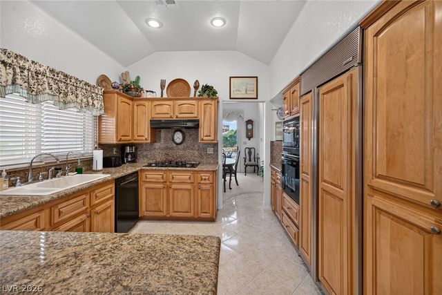 8157 Round Hills Circle, Las Vegas, NV 89113