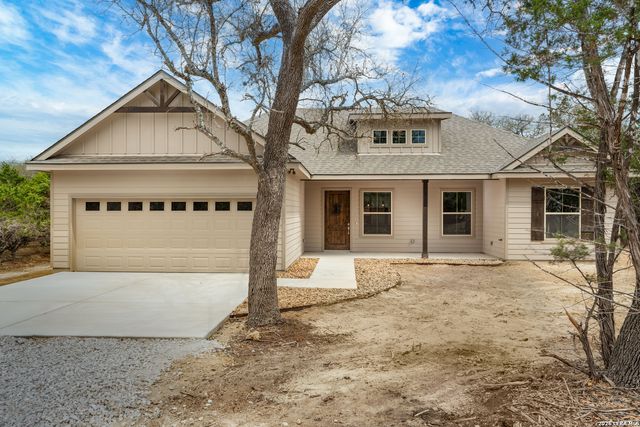 153 Spotted Horse Trail, Bandera, TX 78003