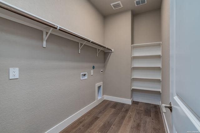 153 Spotted Horse Trail, Bandera, TX 78003