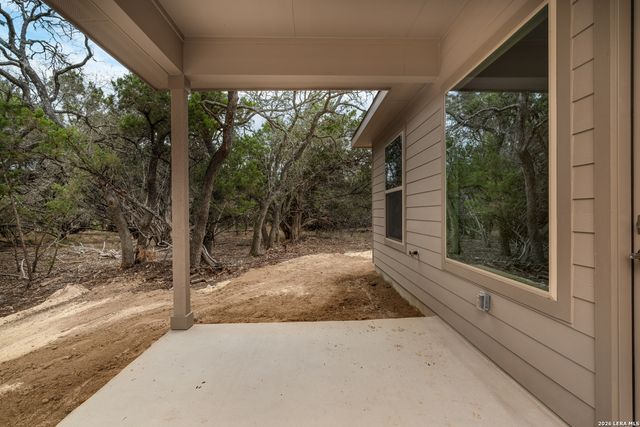153 Spotted Horse Trail, Bandera, TX 78003