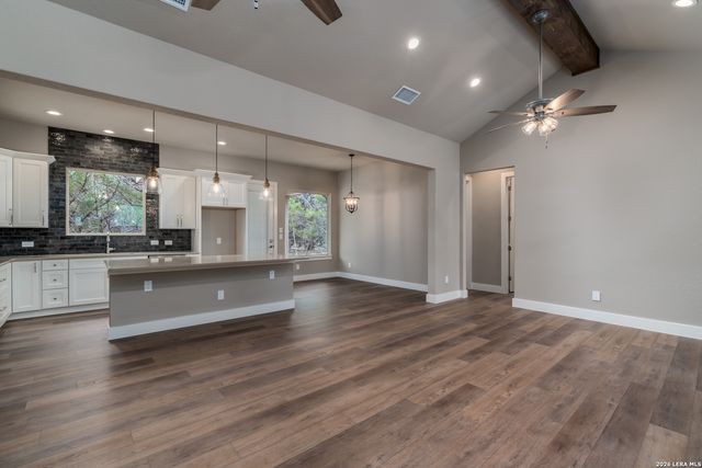 153 Spotted Horse Trail, Bandera, TX 78003