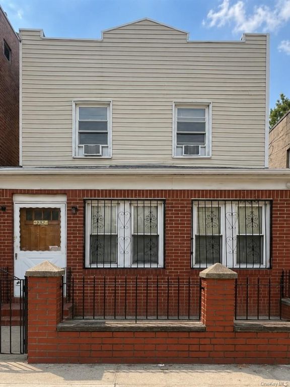 834 E 229th Street, Bronx, NY 10466 — photo 2