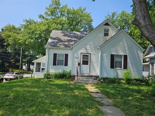 3802 12th Street, Des Moines, IA 50313