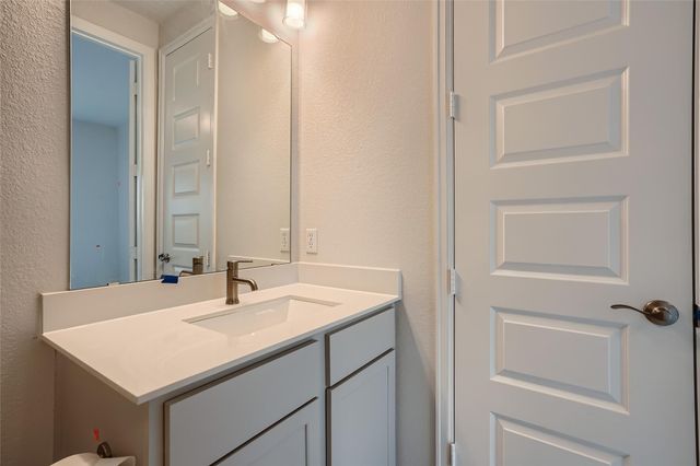 941 Rabbit Brush RD, Leander, TX 78641