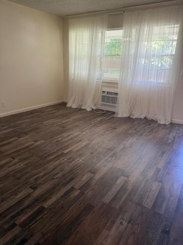 180 Windsor, West Palm Beach, FL 33417