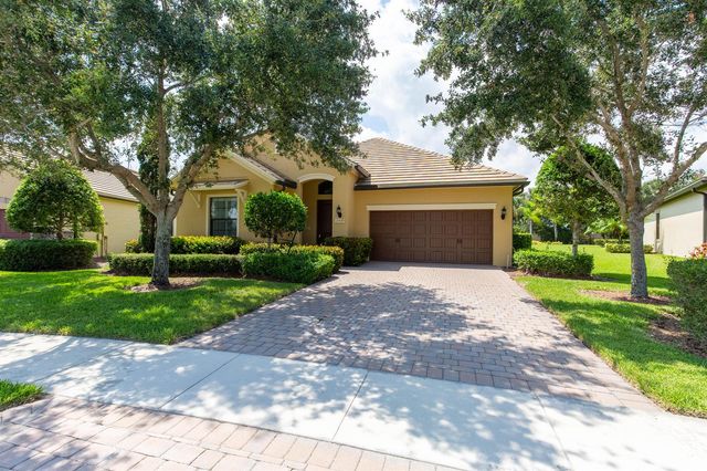 10429 Prato Street, Wellington, FL 33414