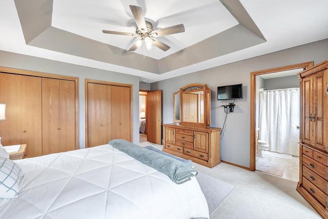 2277 REDPEPPER TRAIL, Suamico, WI 54313