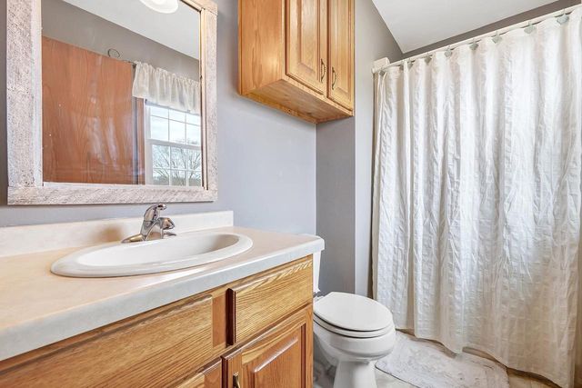 2277 REDPEPPER TRAIL, Suamico, WI 54313
