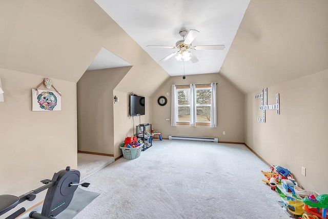 2277 REDPEPPER TRAIL, Suamico, WI 54313