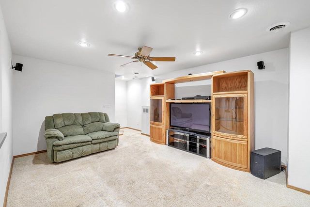 2277 REDPEPPER TRAIL, Suamico, WI 54313