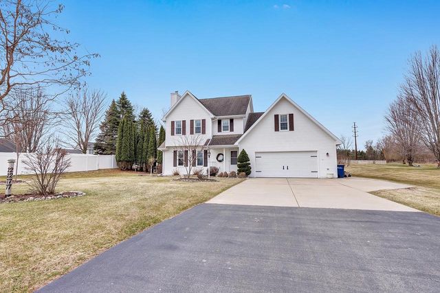 2277 REDPEPPER TRAIL, Suamico, WI 54313