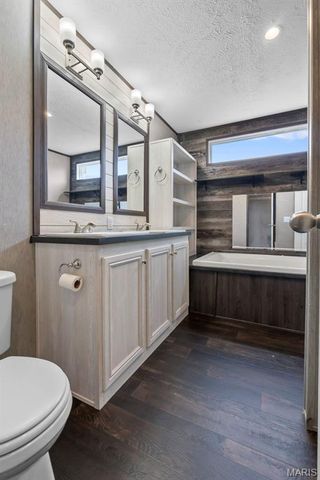 85 Mauna Kea, Benton, MO 63736