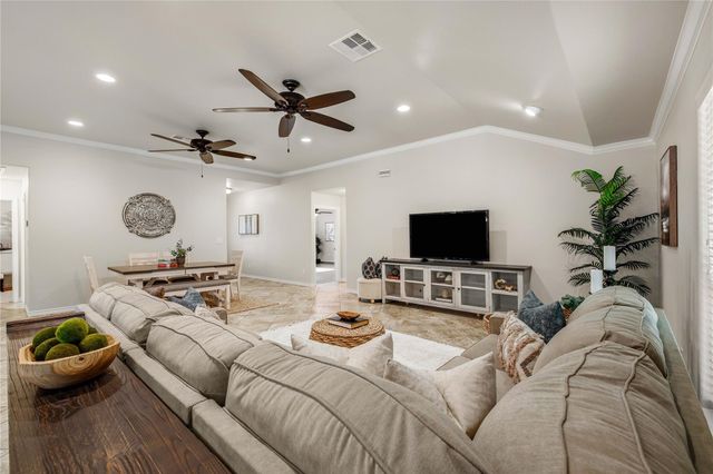 1440 Fincastle LOOP, College Station, TX 77845