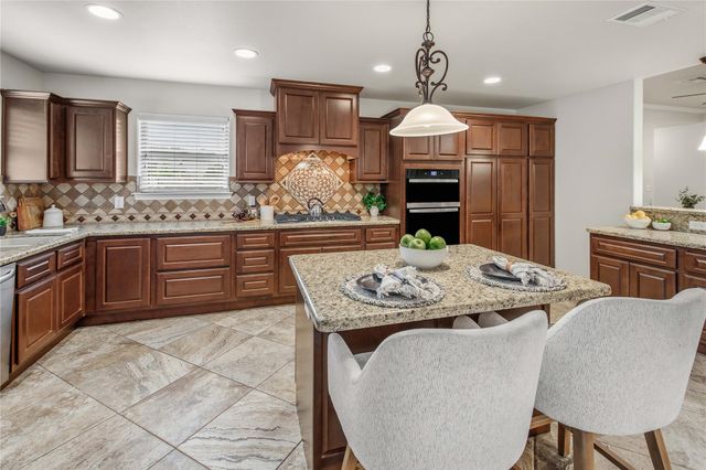 1440 Fincastle LOOP, College Station, TX 77845