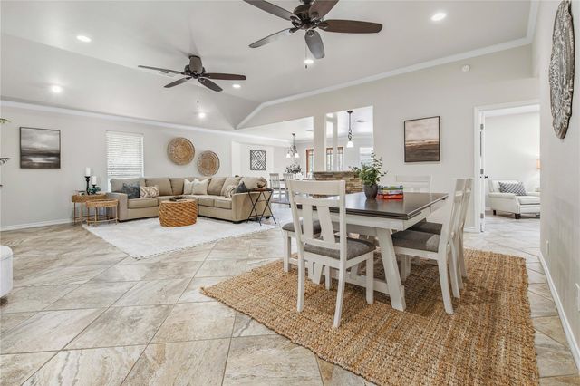 1440 Fincastle LOOP, College Station, TX 77845