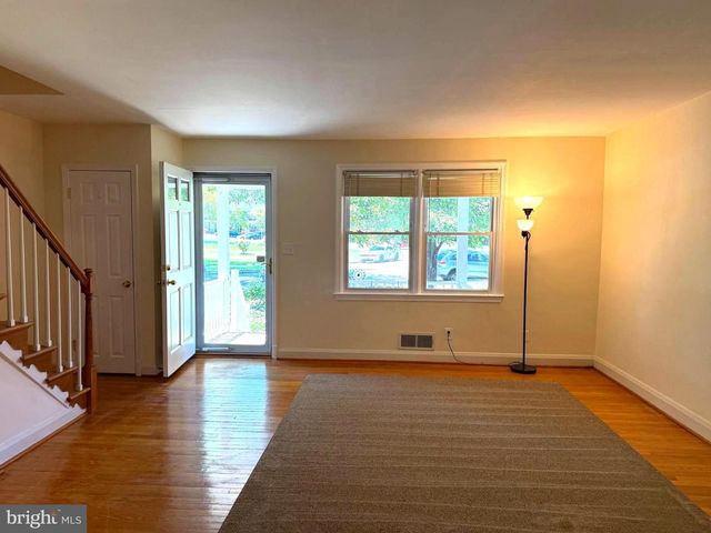 1049 WINSFORD RD, Baltimore, MD 21204