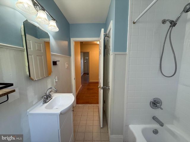 1049 WINSFORD RD, Baltimore, MD 21204