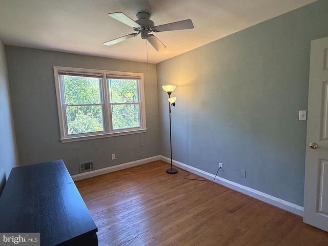 1049 WINSFORD RD, Baltimore, MD 21204