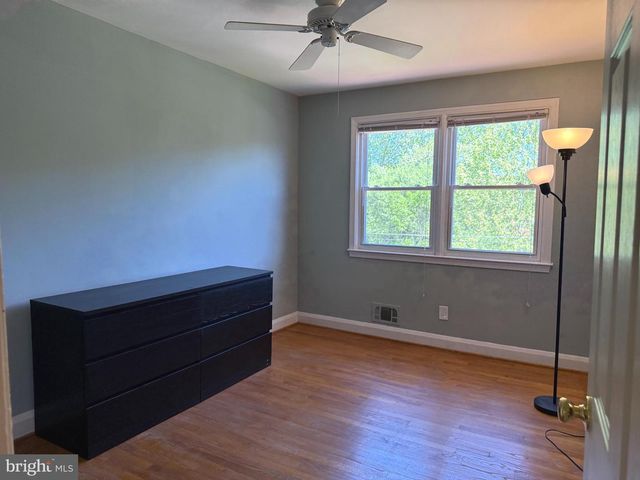 1049 WINSFORD RD, Baltimore, MD 21204