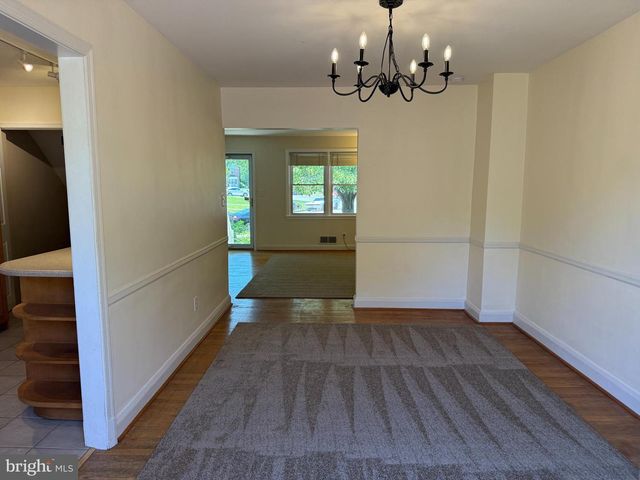 1049 WINSFORD RD, Baltimore, MD 21204
