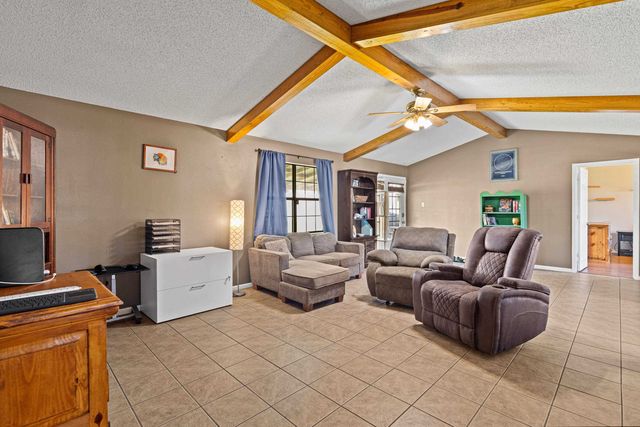 1641 W Lake Gladewater, Gladewater, TX 75647