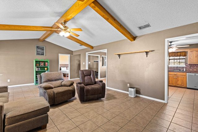 1641 W Lake Gladewater, Gladewater, TX 75647