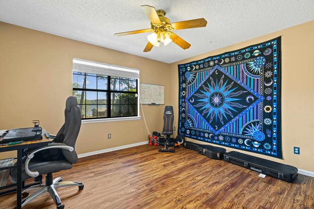 1641 W Lake Gladewater, Gladewater, TX 75647