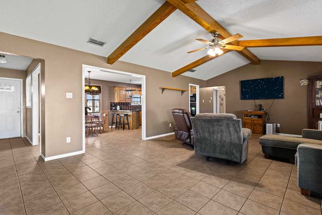 1641 W Lake Gladewater, Gladewater, TX 75647