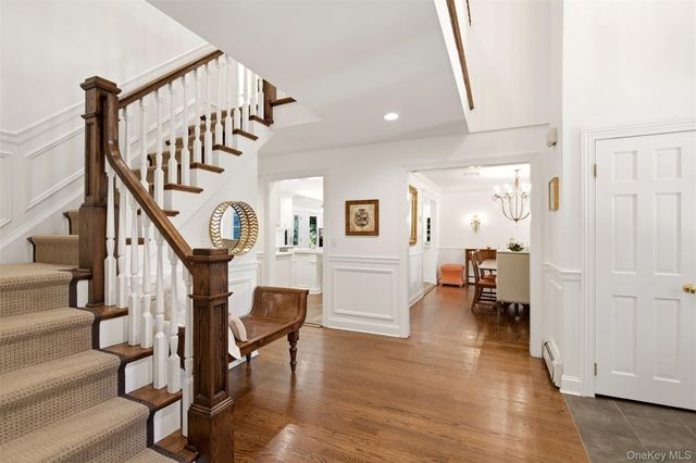 1 Winston Court, Dix Hills, NY 11746