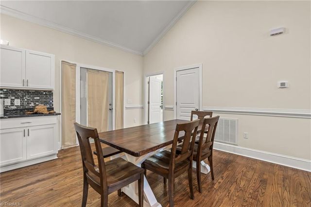920 Fairway Avenue, Thomasville, NC 27360