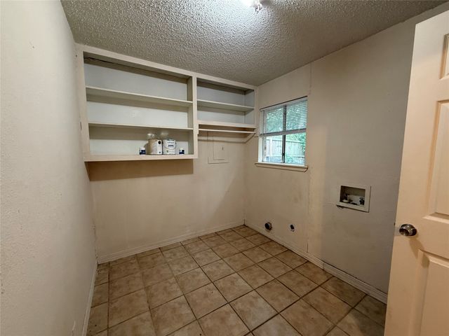 1238 Carla Street, Denison, TX 75020