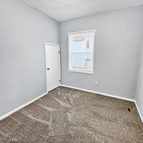 3253 Humboldt Avenue N, Minneapolis, MN 55412