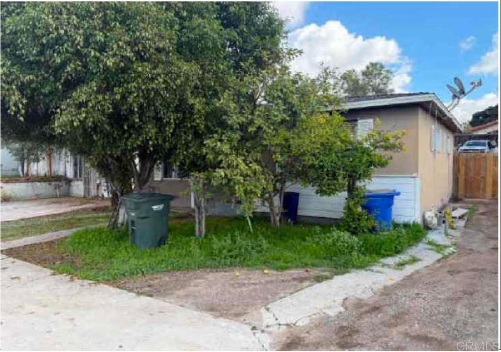 716 Civic Center Drive, Vista, CA 92084 — exterior