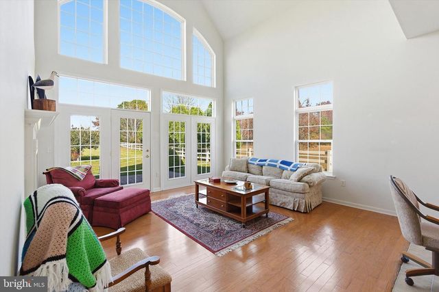 10 SALEM CT, Barnegat, NJ 08005