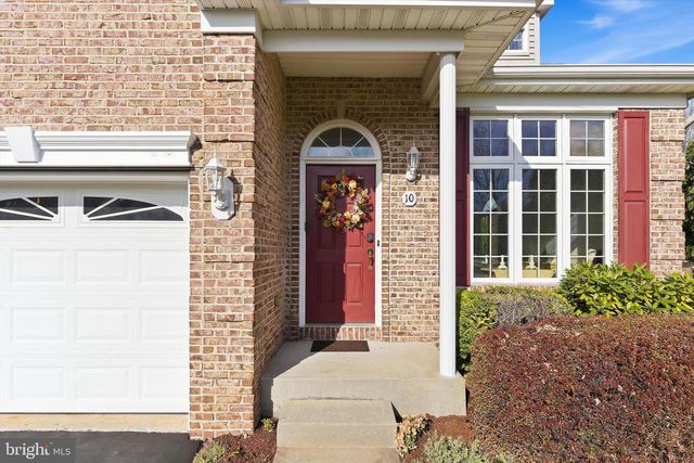 10 SALEM CT, Barnegat, NJ 08005