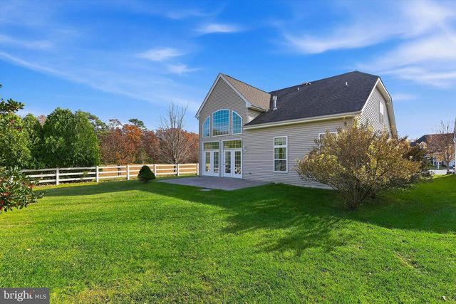 10 SALEM CT, Barnegat, NJ 08005